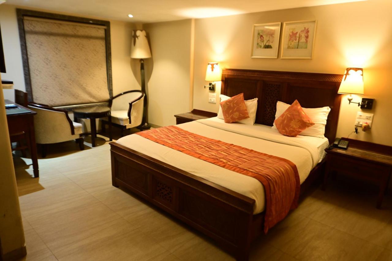 מומביי Hotel Sai Inn מראה חיצוני תמונה