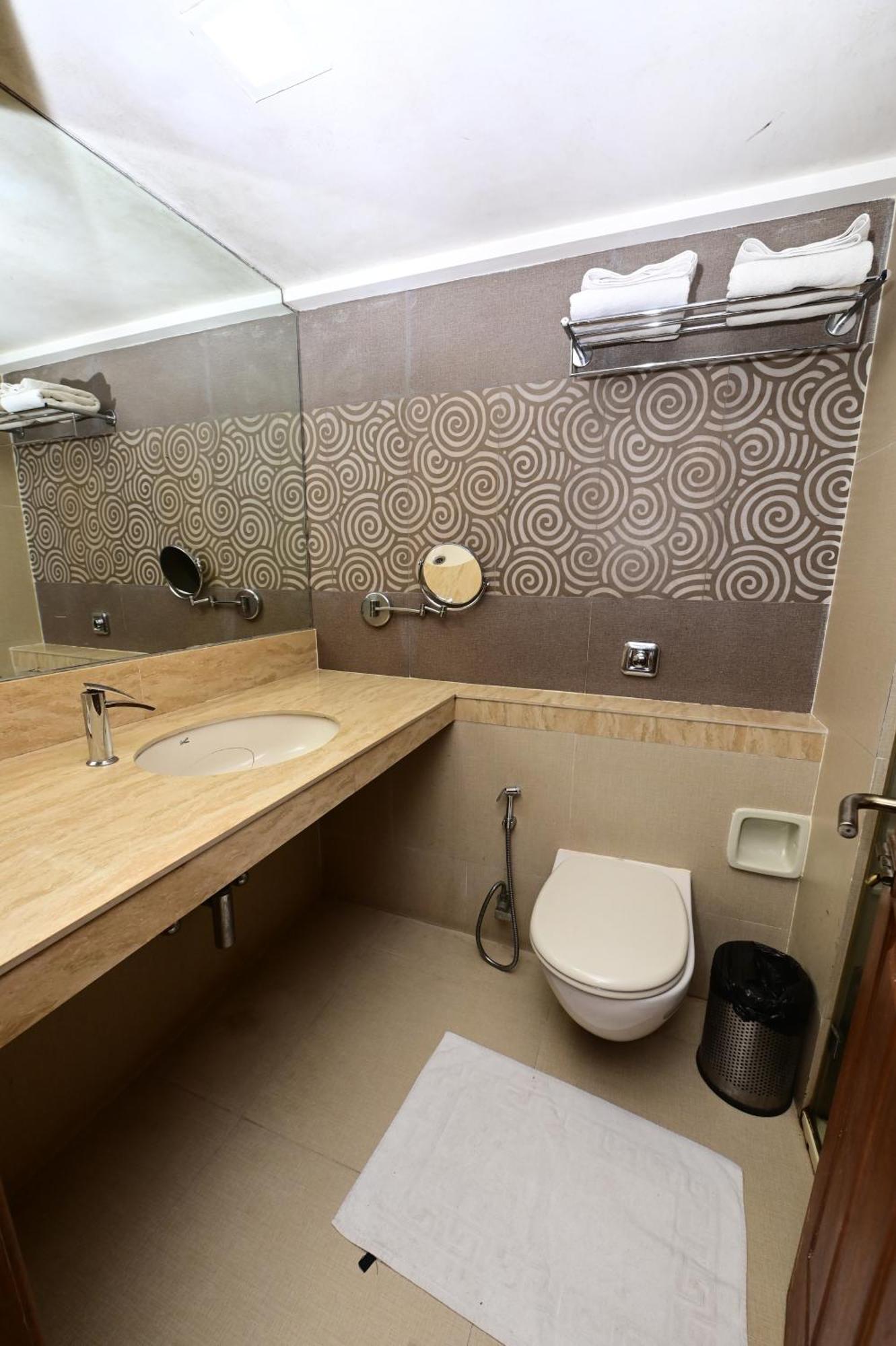 מומביי Hotel Sai Inn מראה חיצוני תמונה